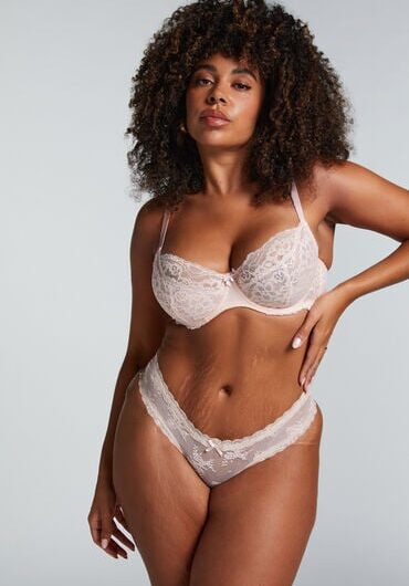 Hunkemöller V-shape Mesh Brazilian Pink